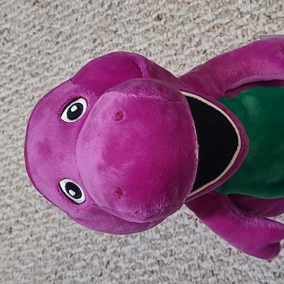 Universal Studios Barney Dinosaur Stuffed Toy - Picture 2 of 7